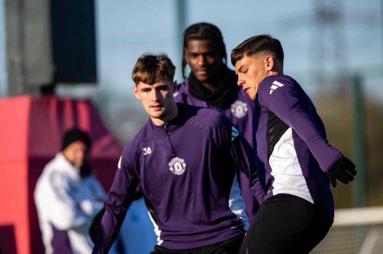 阿莫林钦点曼联两小妖,非洲杯时有望首秀!解释一人下放预备队原因