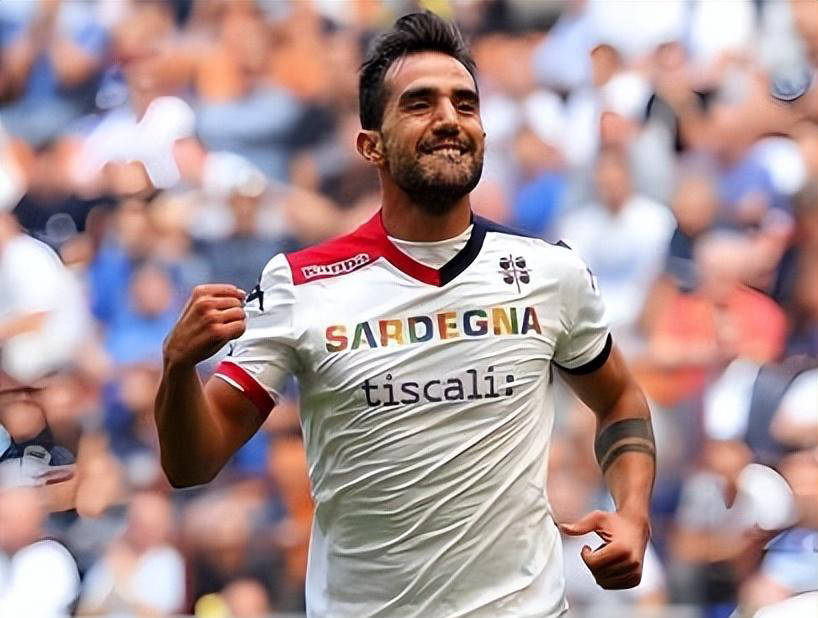 放弃比利时国籍！上港高层力邀德甲劲旅主力前锋归化，将成为武磊新搭档